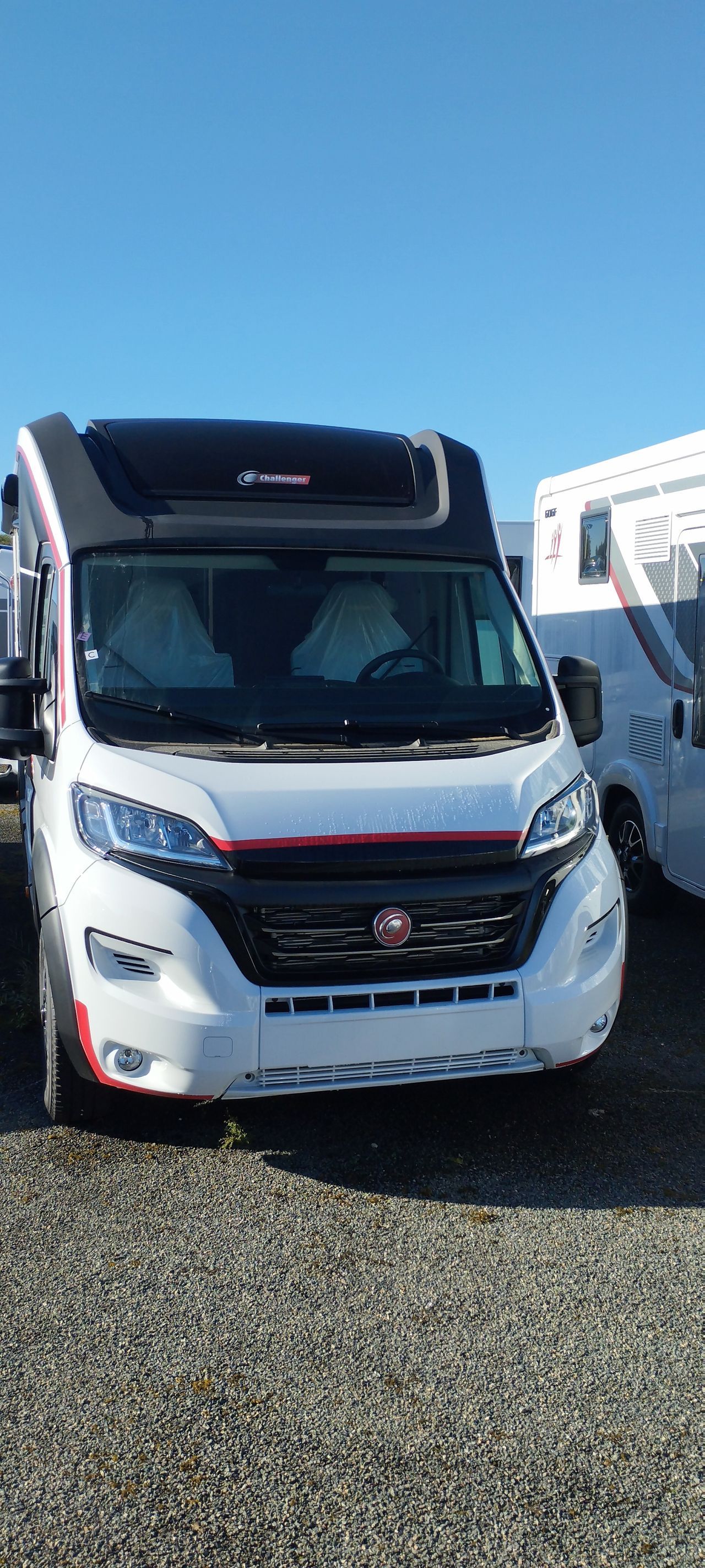 Camping-car CHALLENGER X250 ETAPE EDITION
